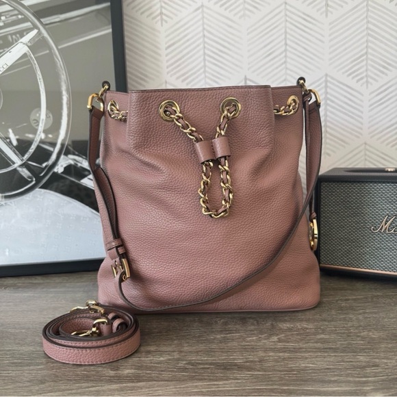 Lesley’s Birthday Bash! Brittany’s Pink Balloons - Picture 4 of 11